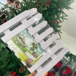 Christmas Picket Fence